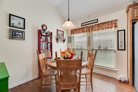 11016 Castle Oak Lane W Fort Worth TX 76108