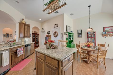 11016 Castle Oak Lane W Fort Worth TX 76108