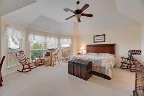 11016 Castle Oak Lane W Fort Worth TX 76108