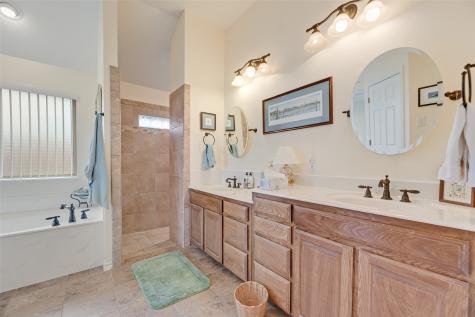 11016 Castle Oak Lane W Fort Worth TX 76108