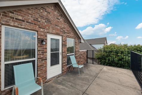 11016 Castle Oak Lane W Fort Worth TX 76108