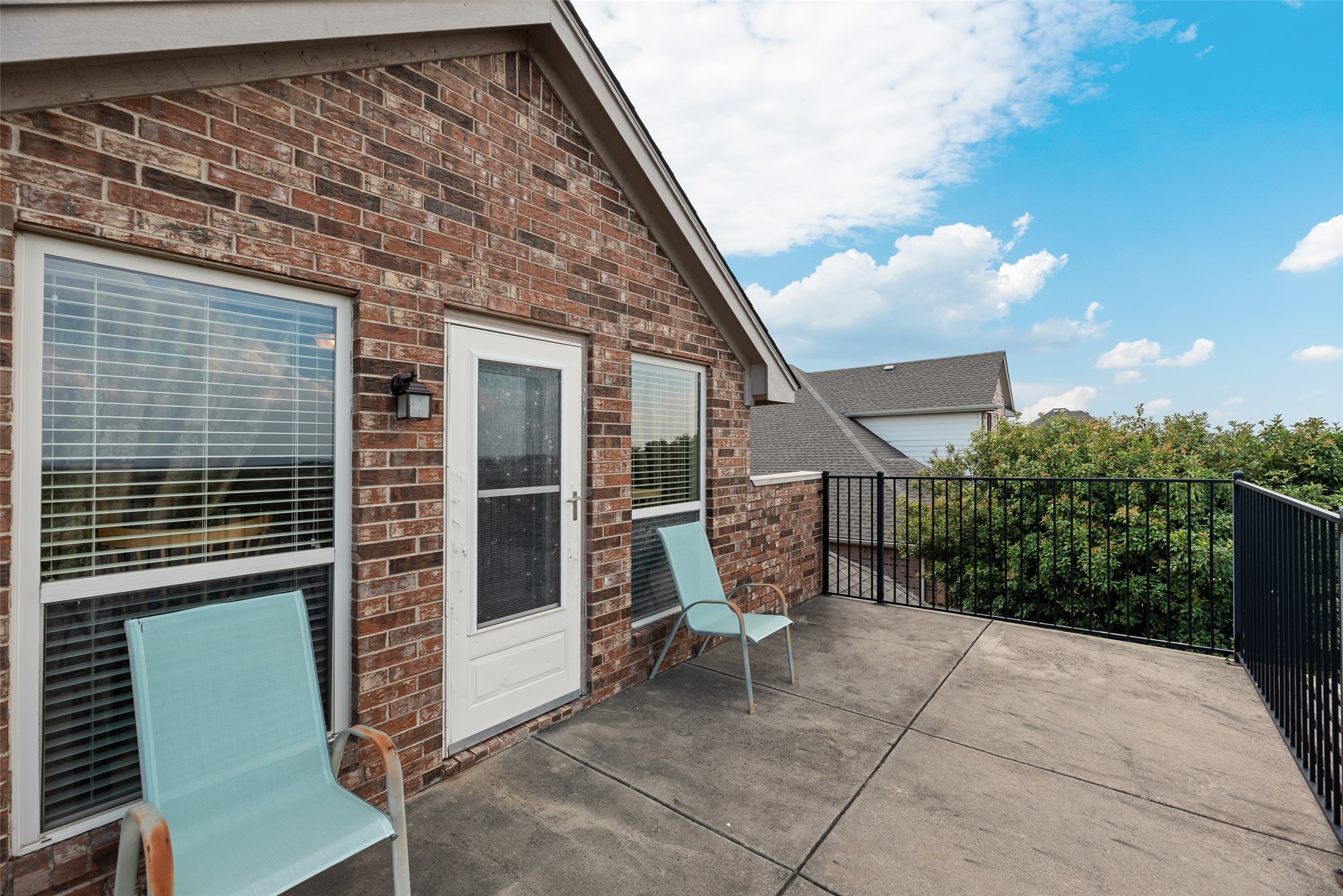 11016 Castle Oak Lane W Fort Worth TX 76108