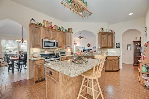 11016 Castle Oak Lane W Fort Worth TX 76108