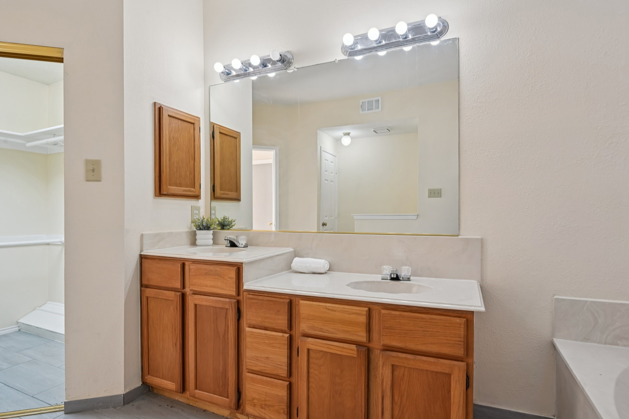 6409 Wildhaven Drive Rowlett TX 75089