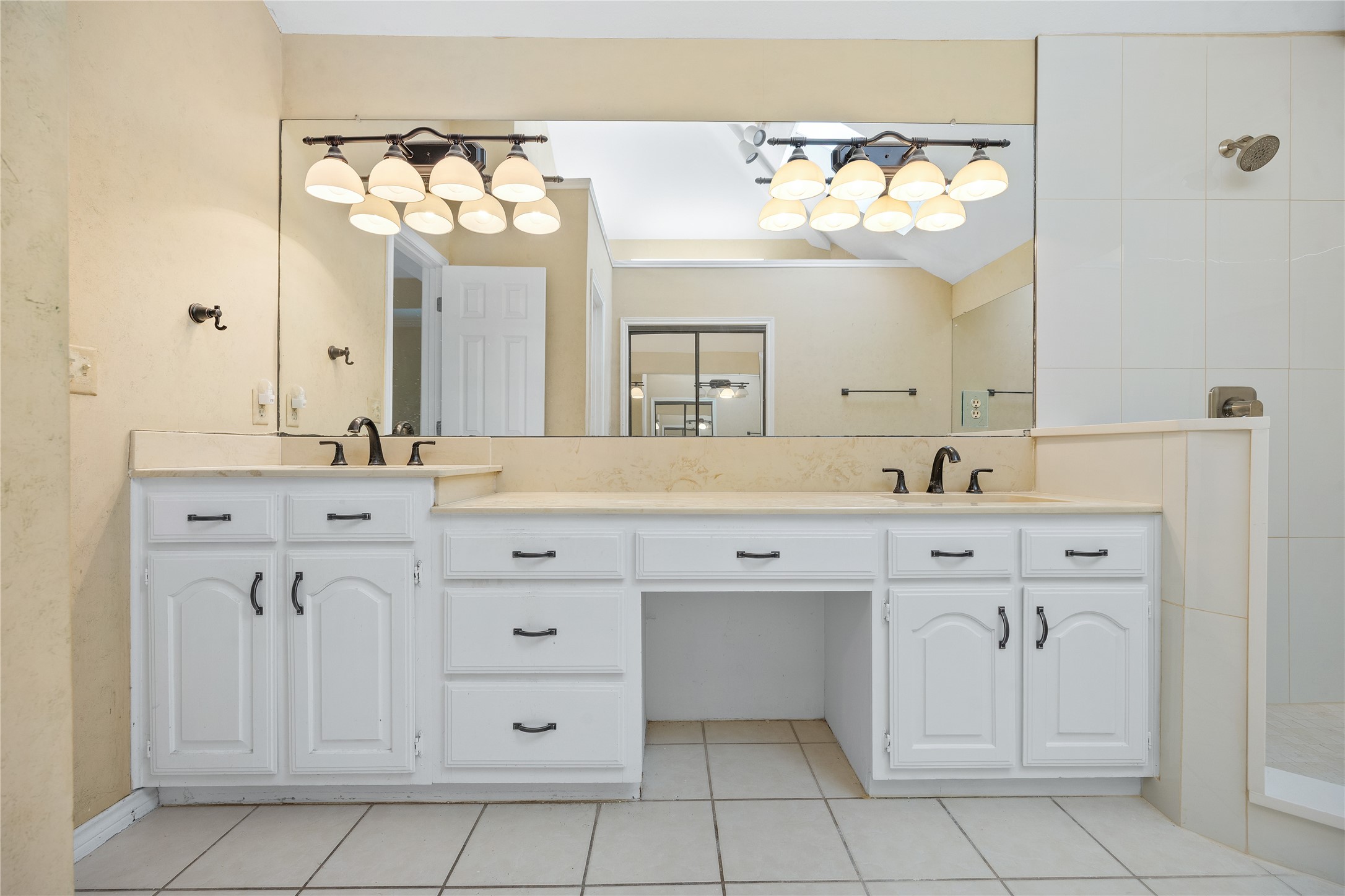 2216 Chadbourne Drive Plano TX 75023