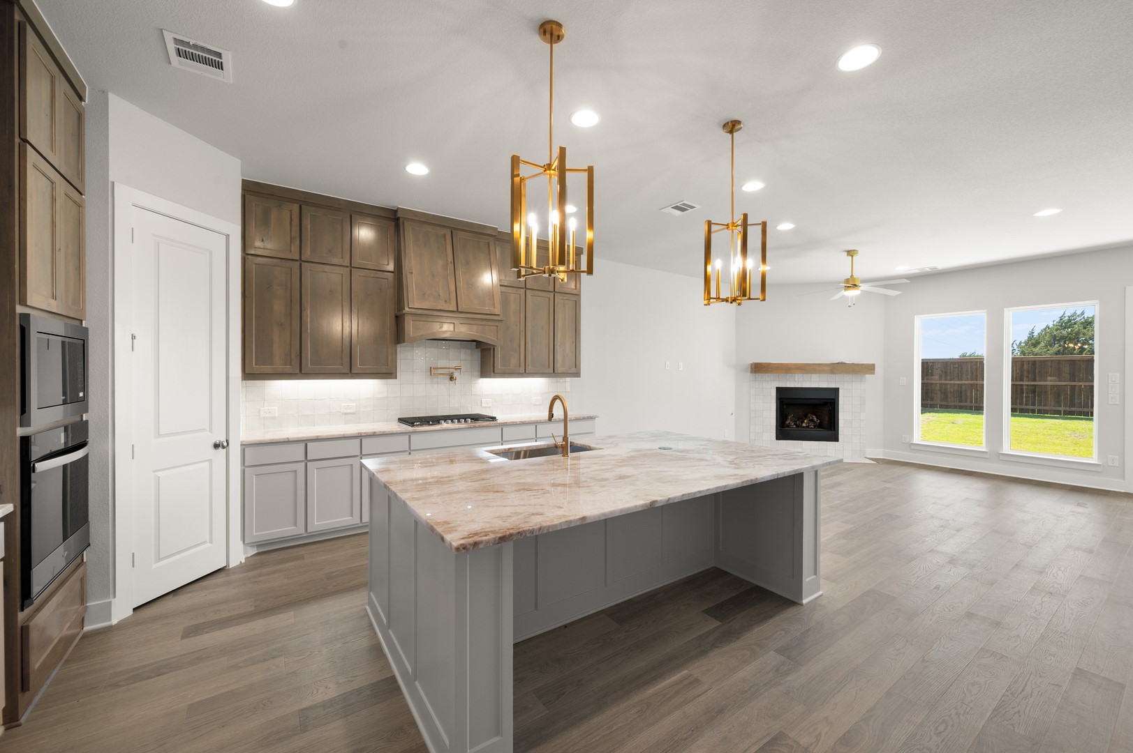 1873 Rough Ridge Trail Midlothian TX 76065