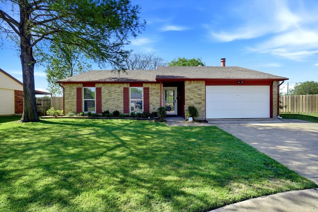 2358 Honeycomb Court Fort Worth TX 76131