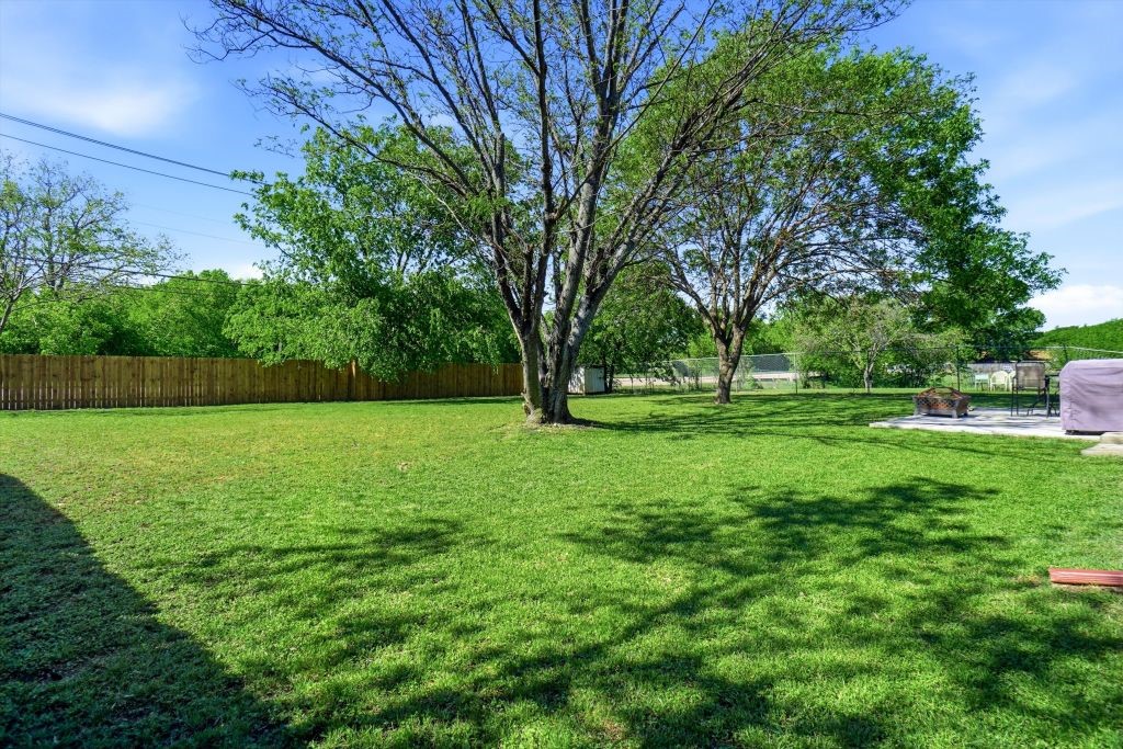 2358 Honeycomb Court Fort Worth TX 76131
