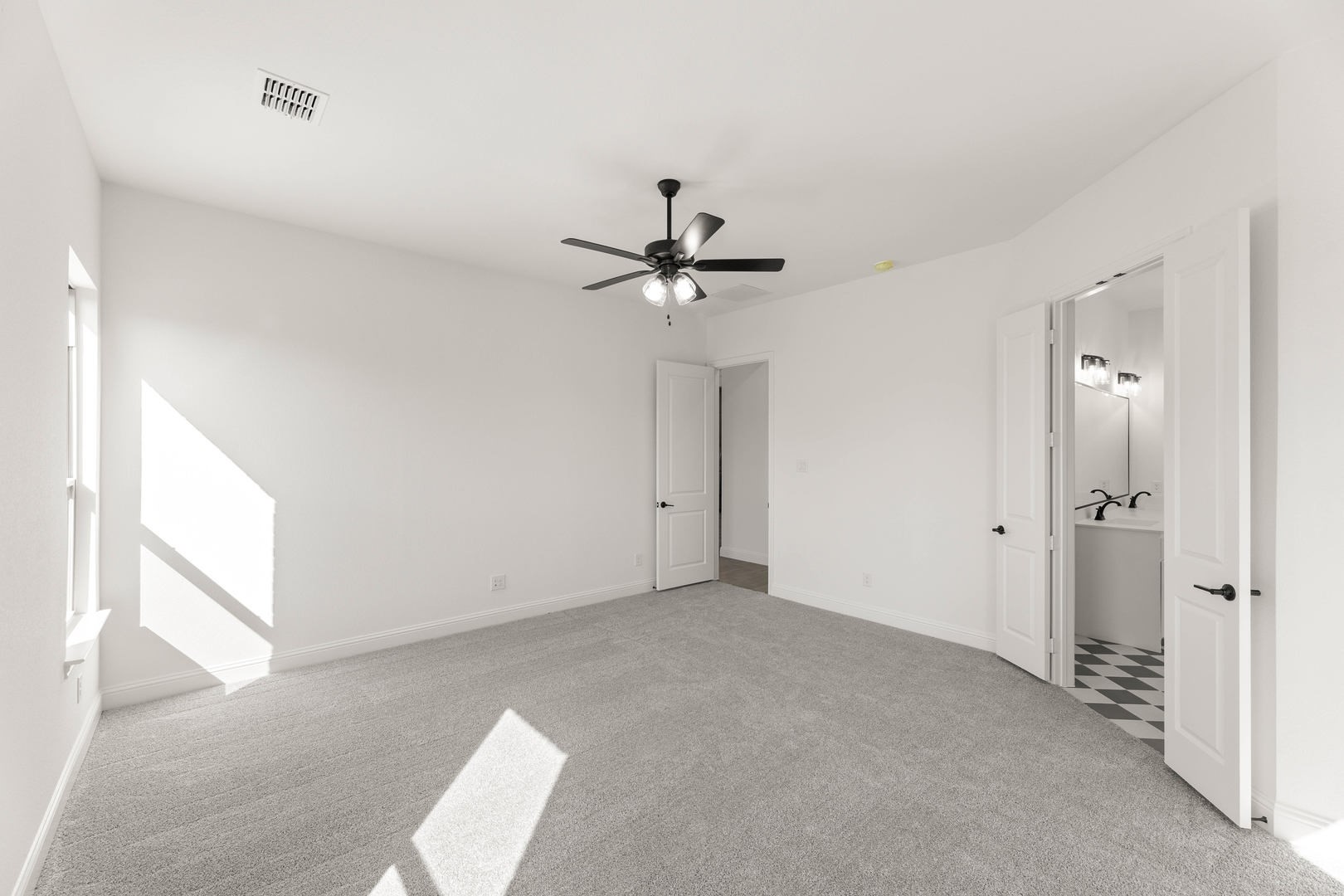 1041 Moss Grove Trail Justin TX 76247