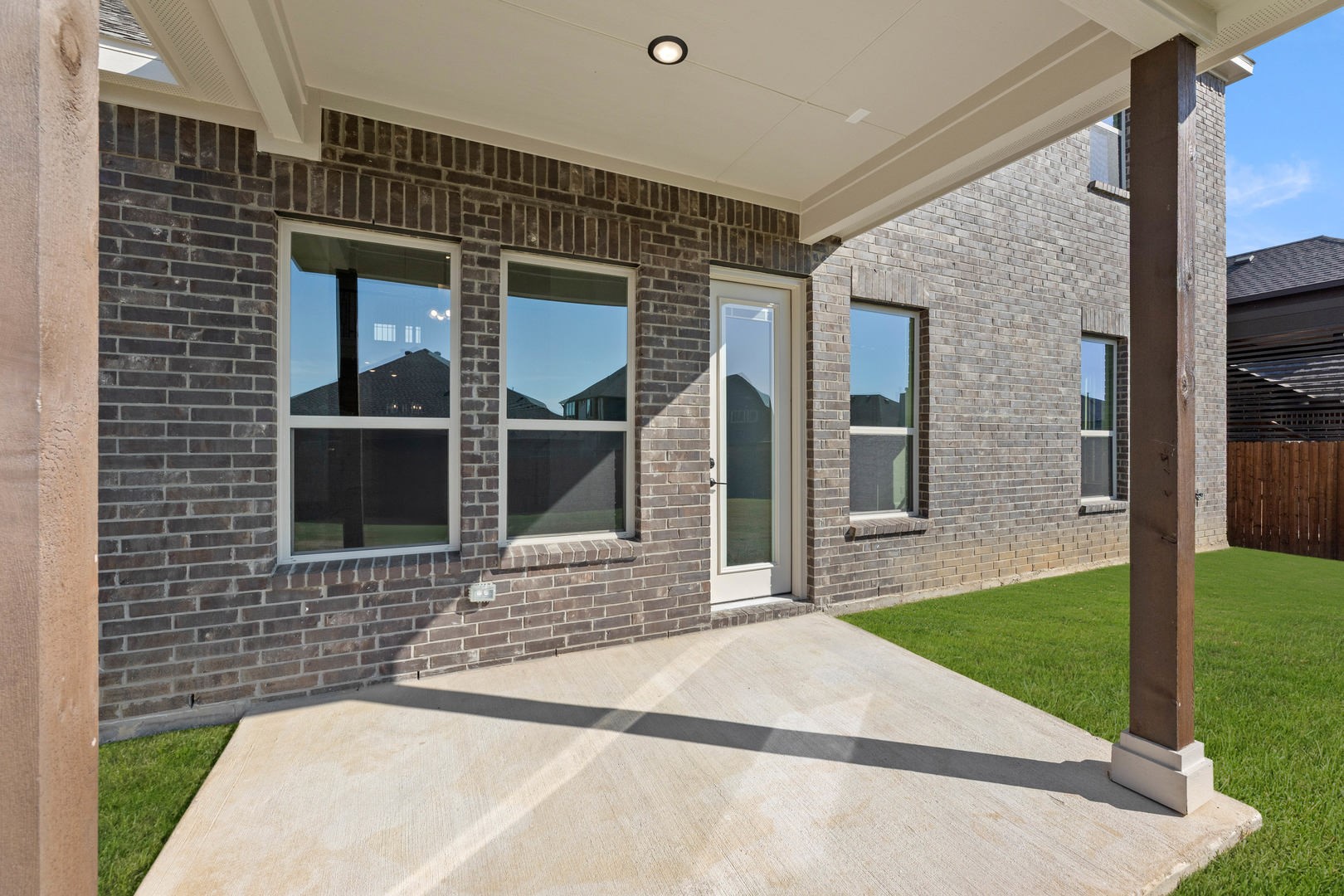 1041 Moss Grove Trail Justin TX 76247
