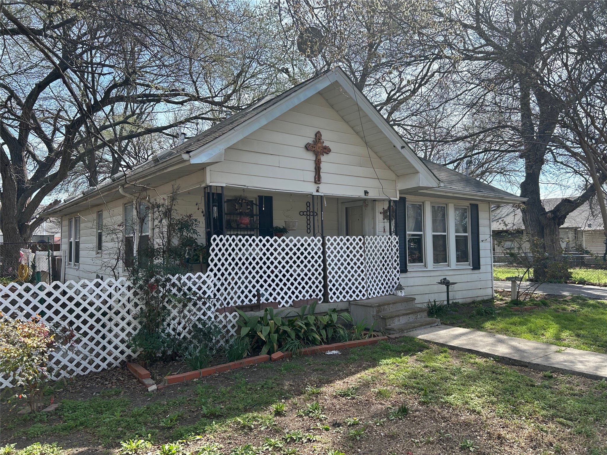 320 & 330 E Belt Line Road Wilmer TX 75172