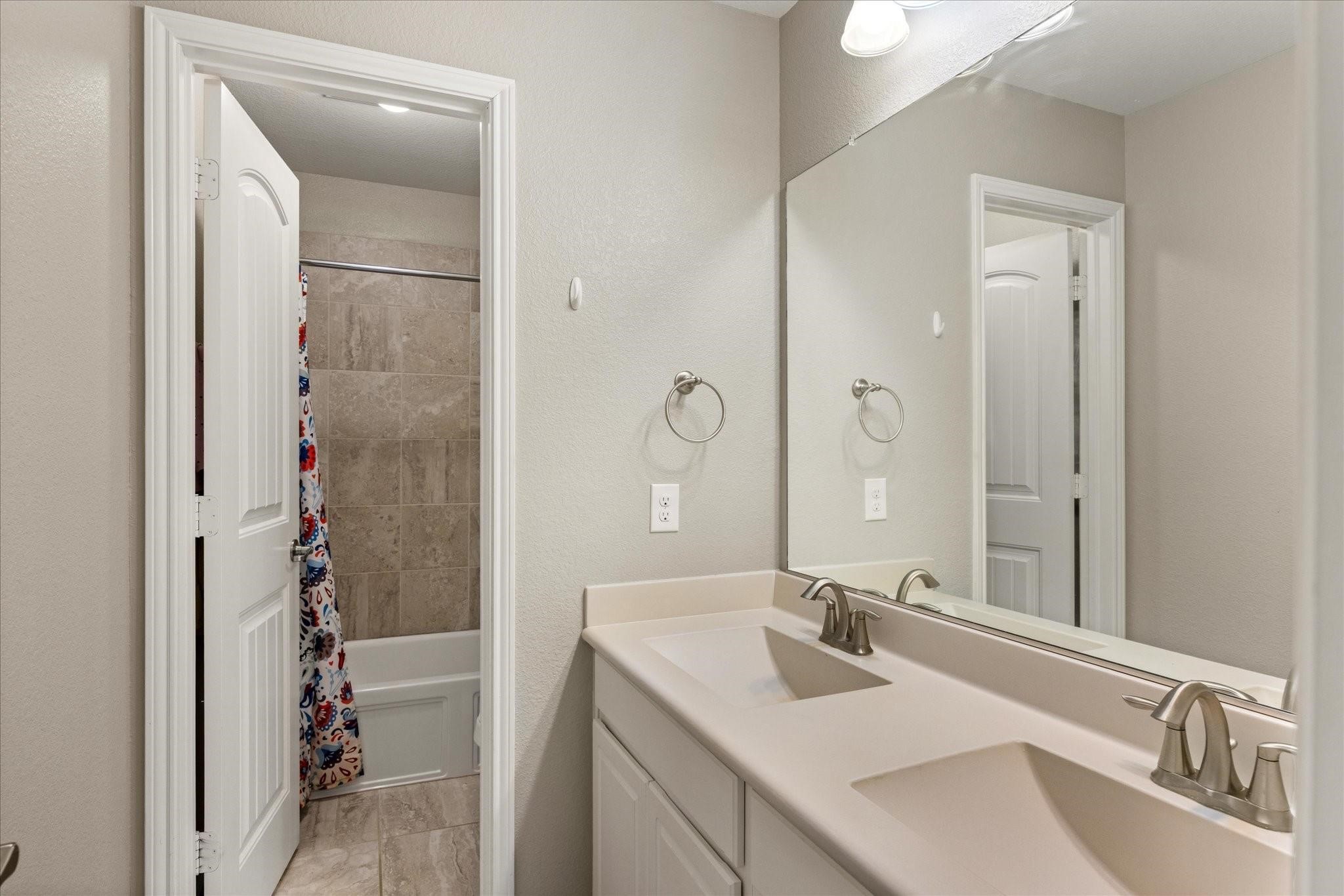 424 Eureka Court Burleson TX 76028