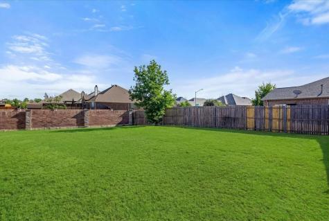 424 Eureka Court Burleson TX 76028
