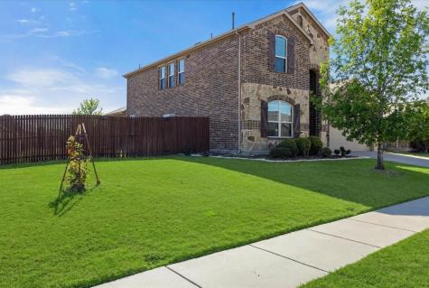 424 Eureka Court Burleson TX 76028