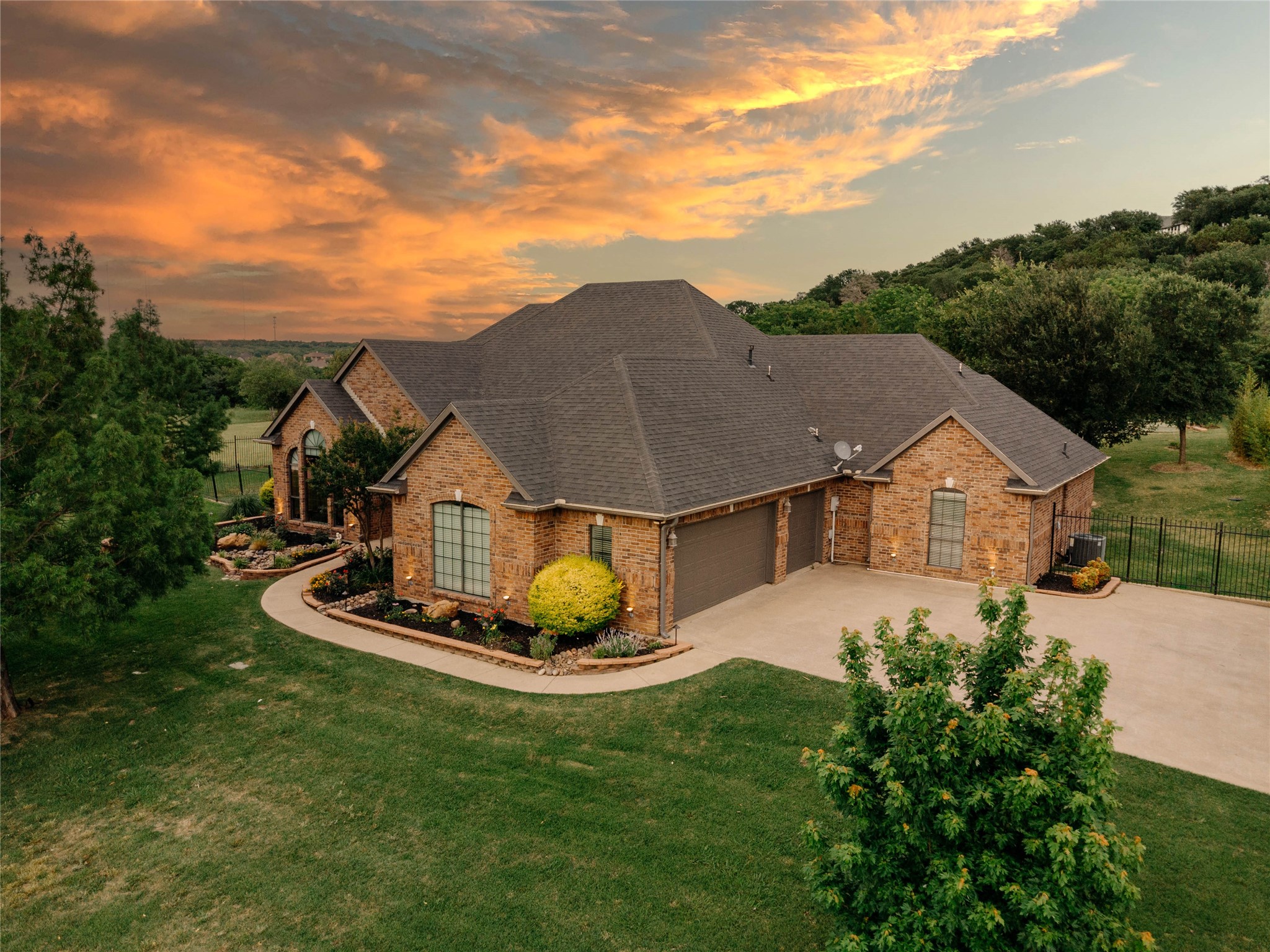 2138 Rohne Drive Cedar Hill TX 75104