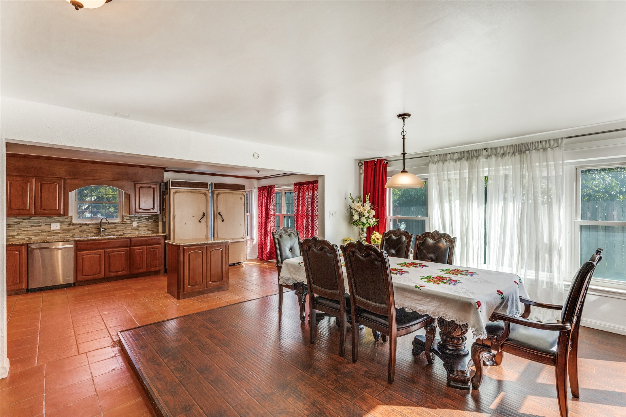 3844 Diamond Loch W North Richland Hills TX 76180