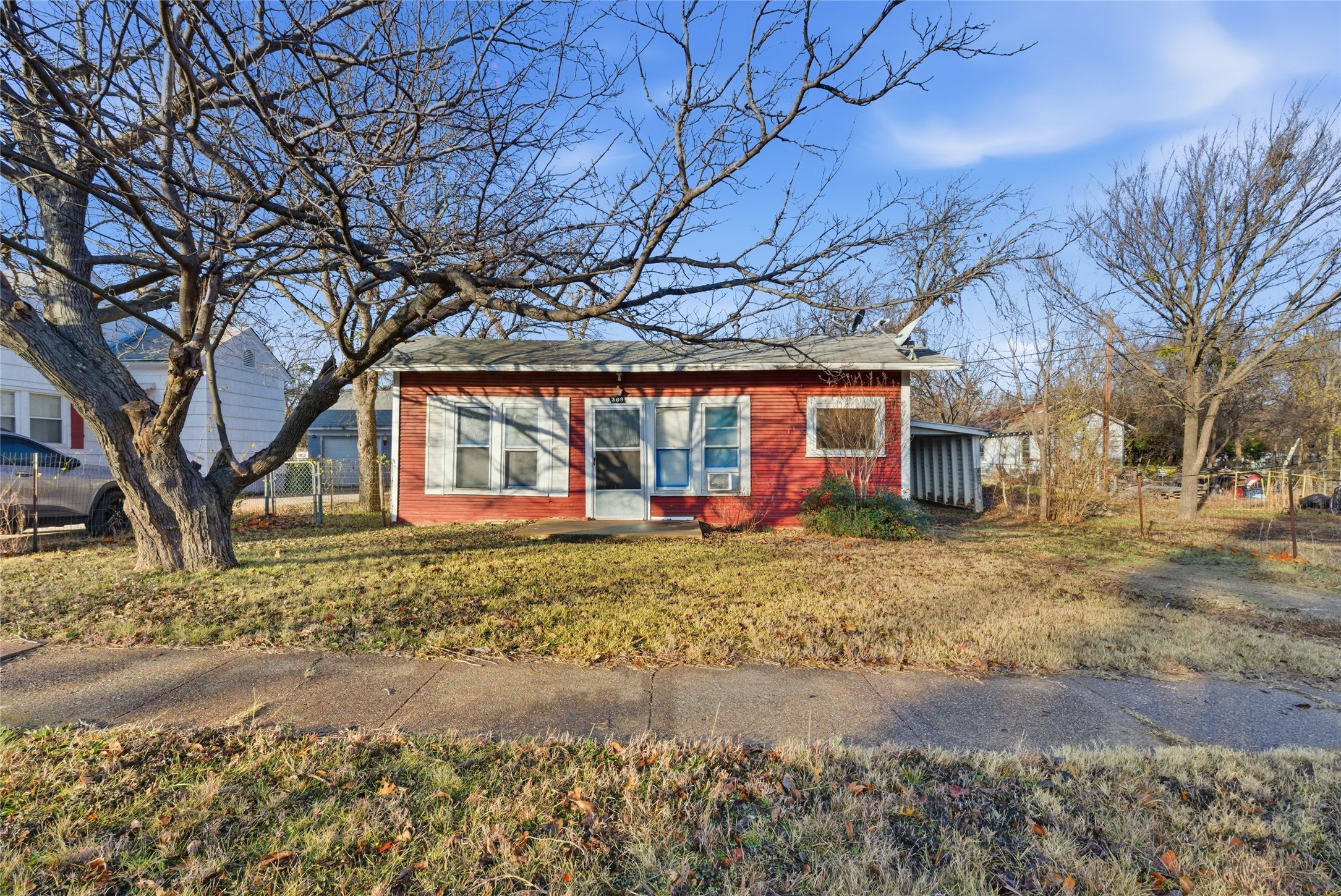 309 S Ostrom Avenue Eastland TX 76448