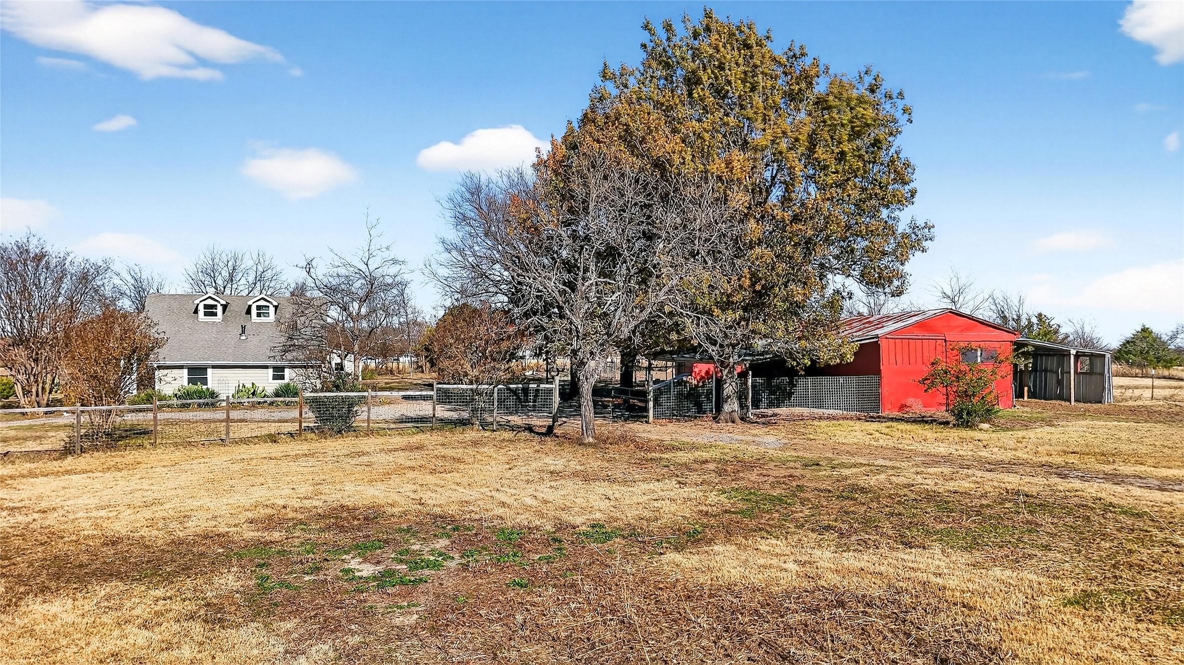 1883 S Fm 2077 Dodd City TX 75438