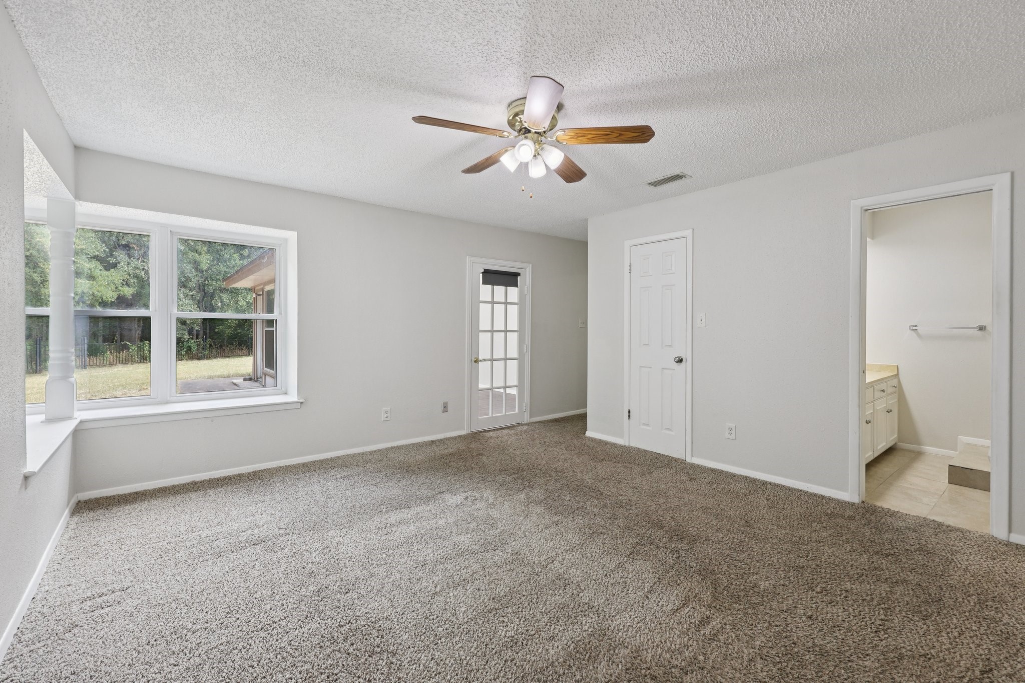 2417 Meadow Court Bedford TX 76021