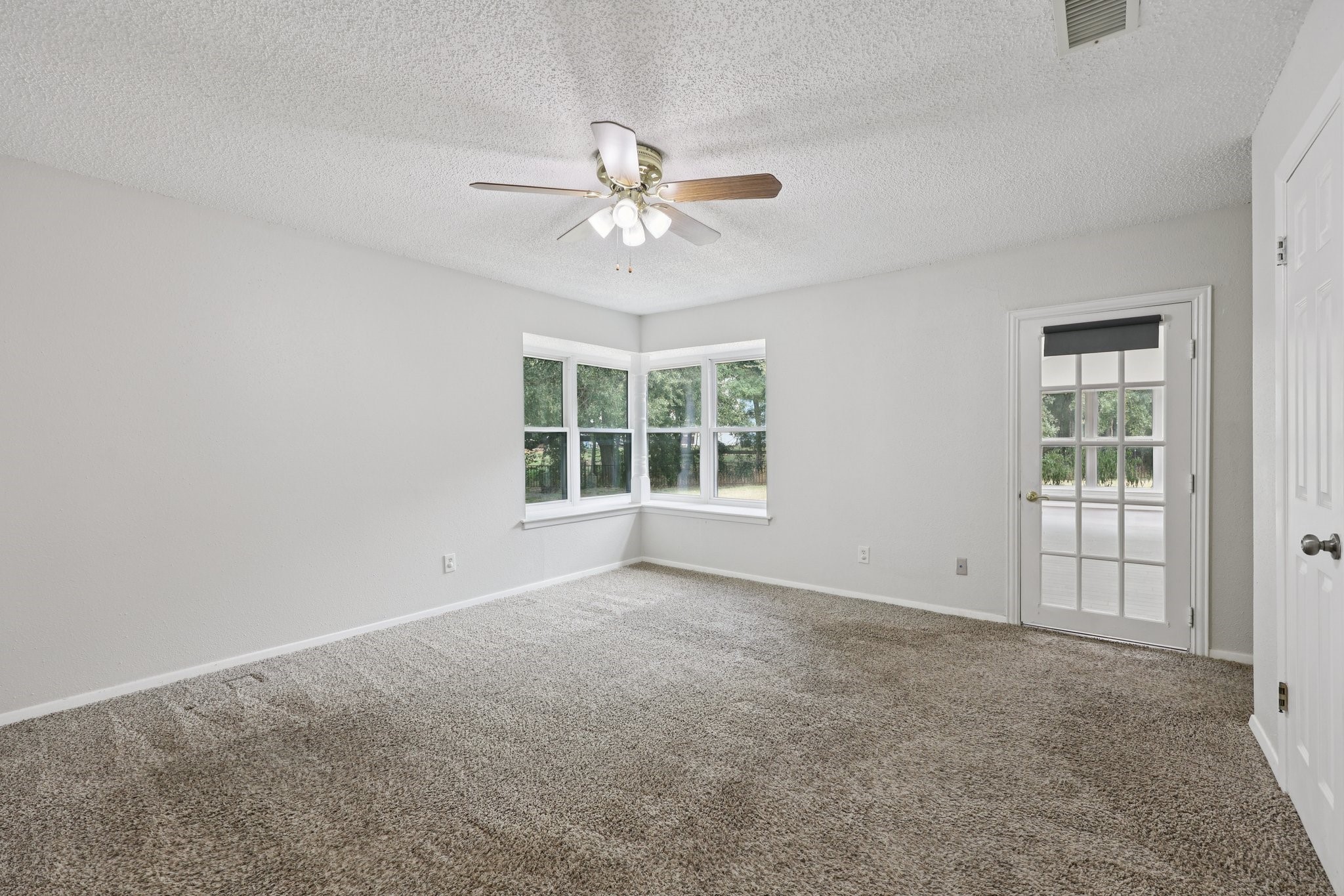 2417 Meadow Court Bedford TX 76021
