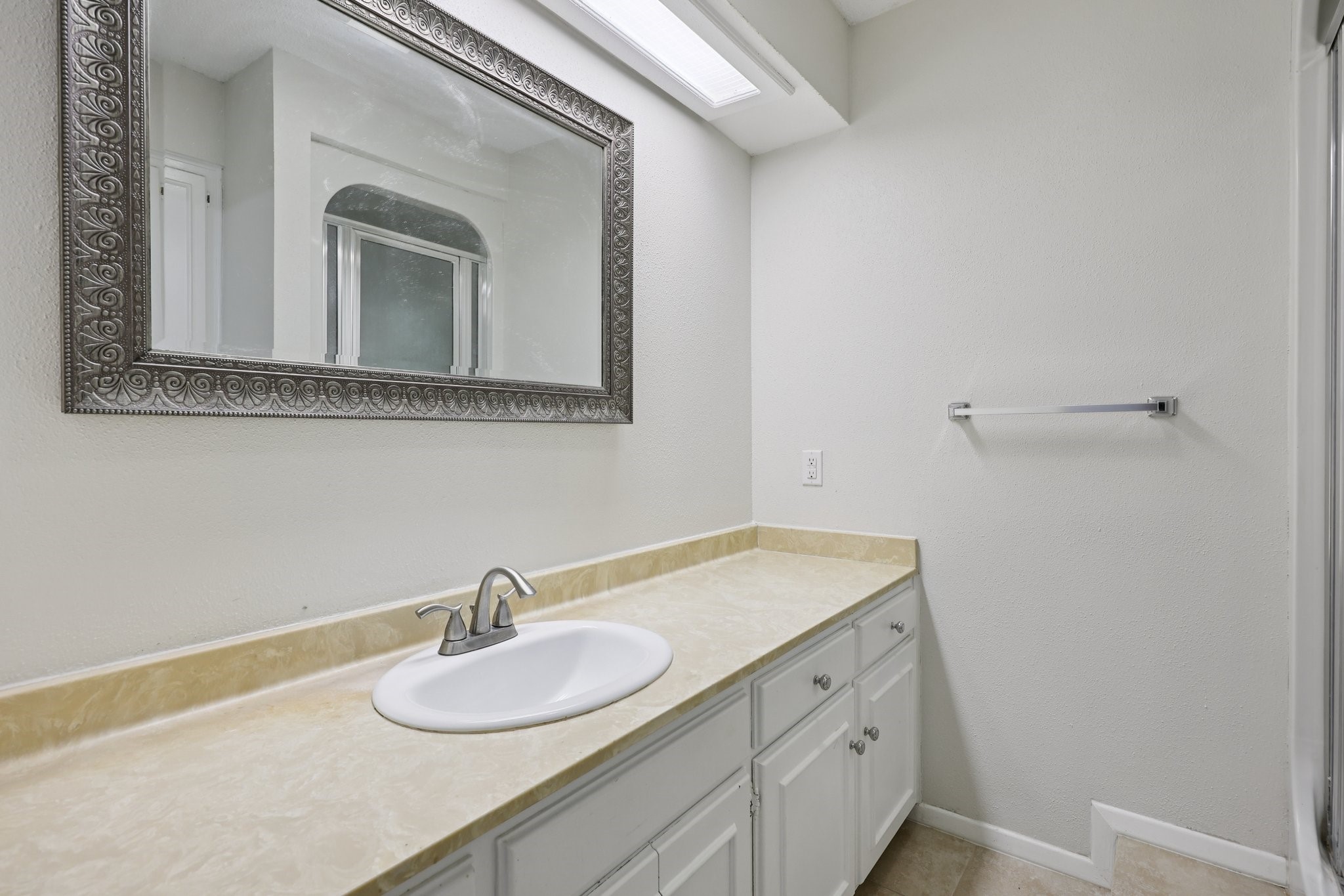 2417 Meadow Court Bedford TX 76021