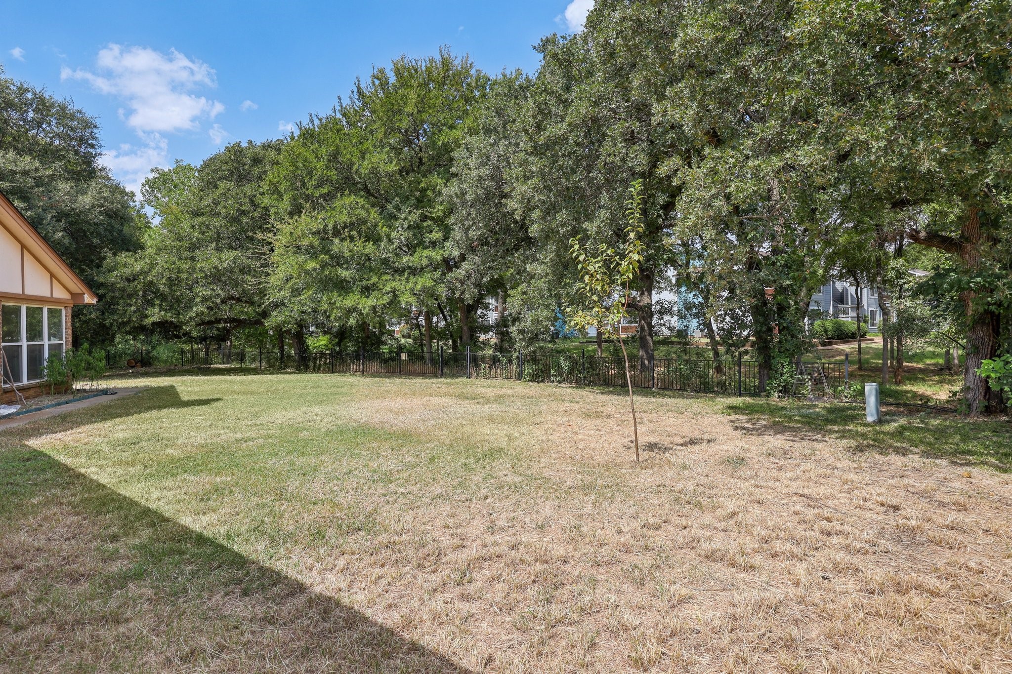 2417 Meadow Court Bedford TX 76021