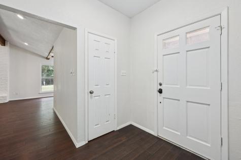 2417 Meadow Court Bedford TX 76021