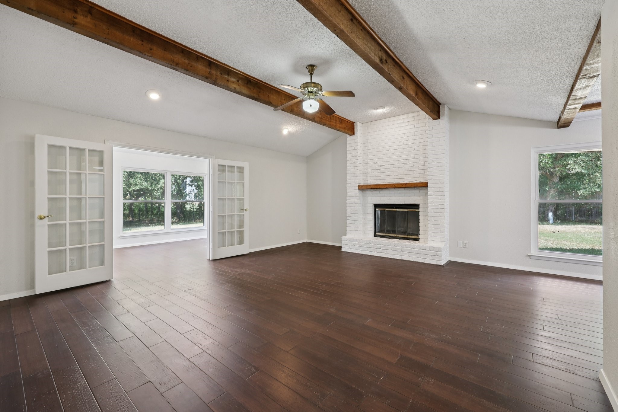 2417 Meadow Court Bedford TX 76021