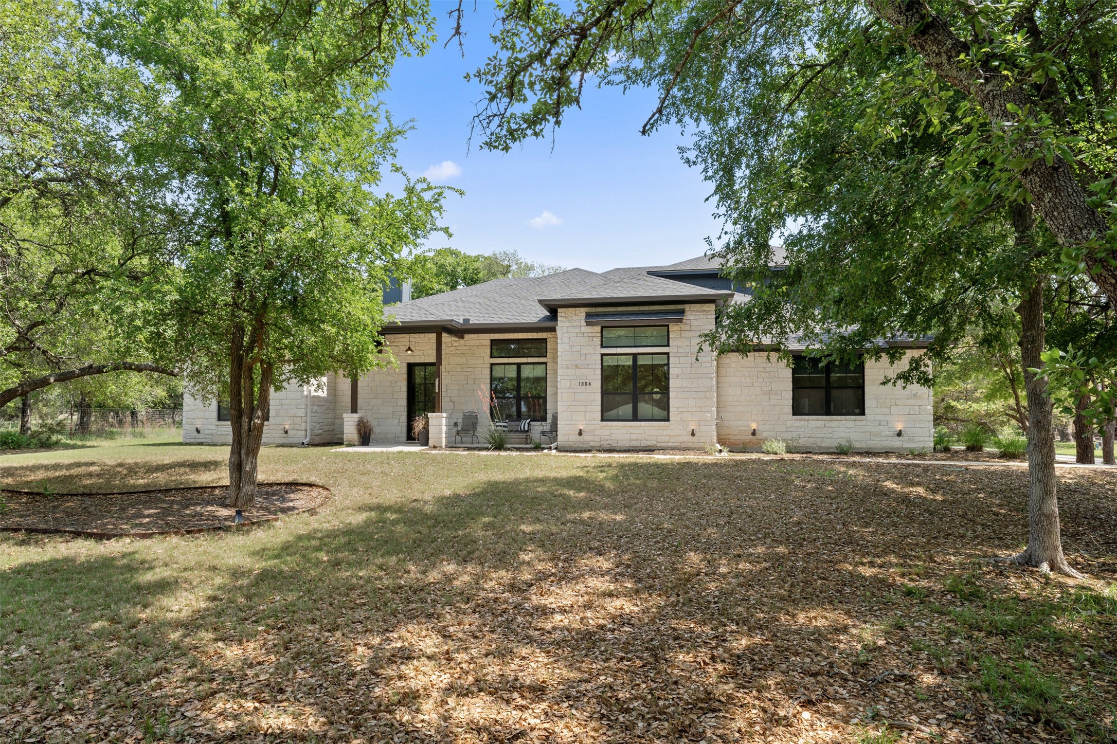 1306 Crystal Springs Salado TX 76571