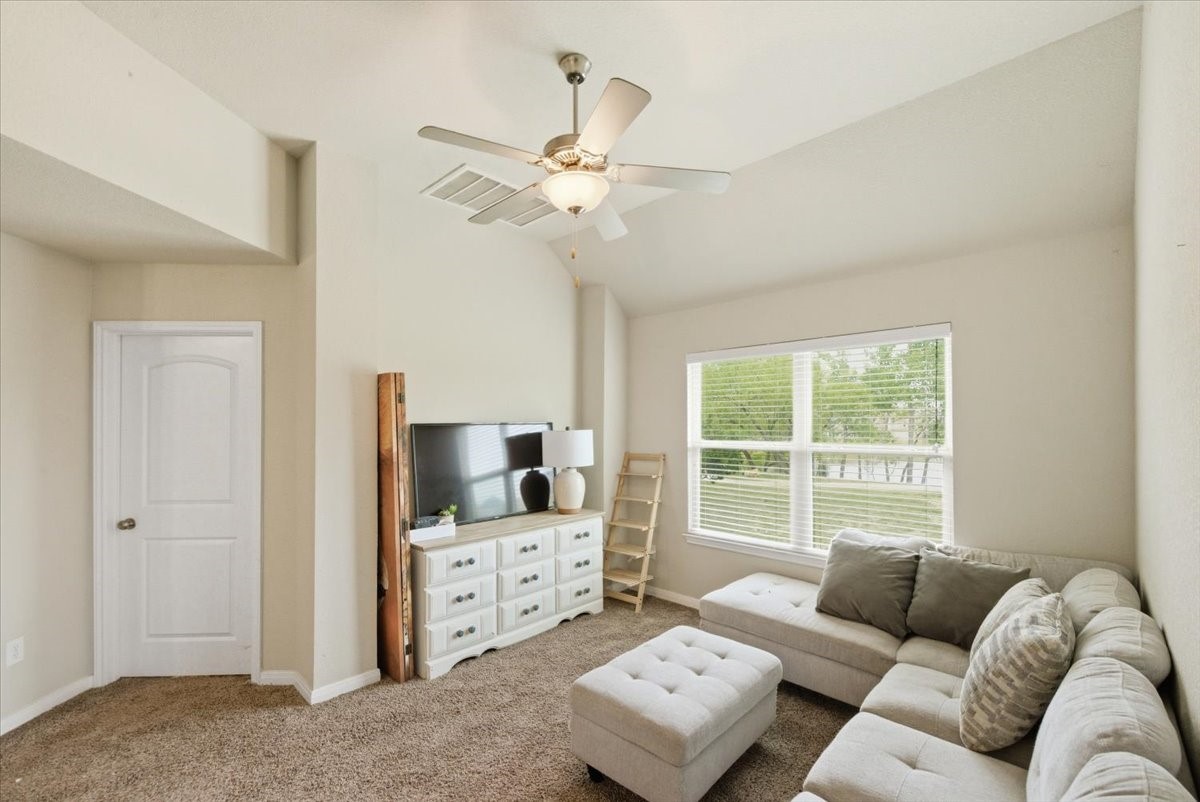 10701 Kestrel Court Waco TX 76708