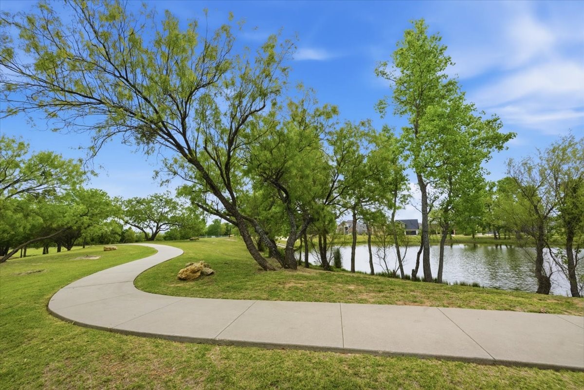 10701 Kestrel Court Waco TX 76708