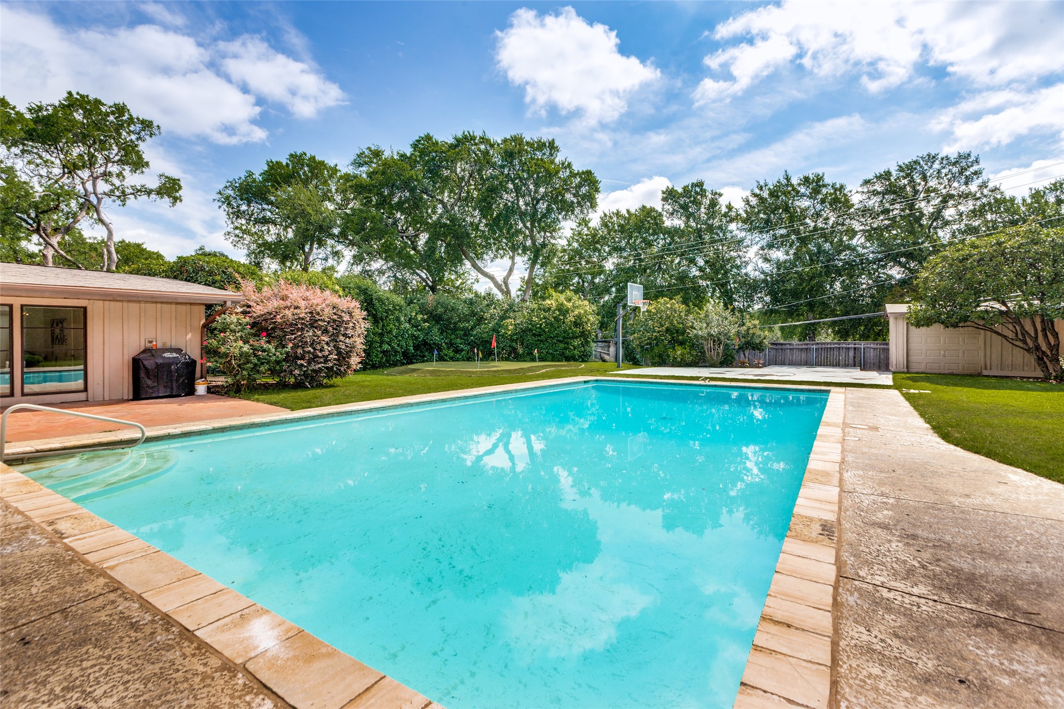 4101 Hildring Drive E Fort Worth TX 76109