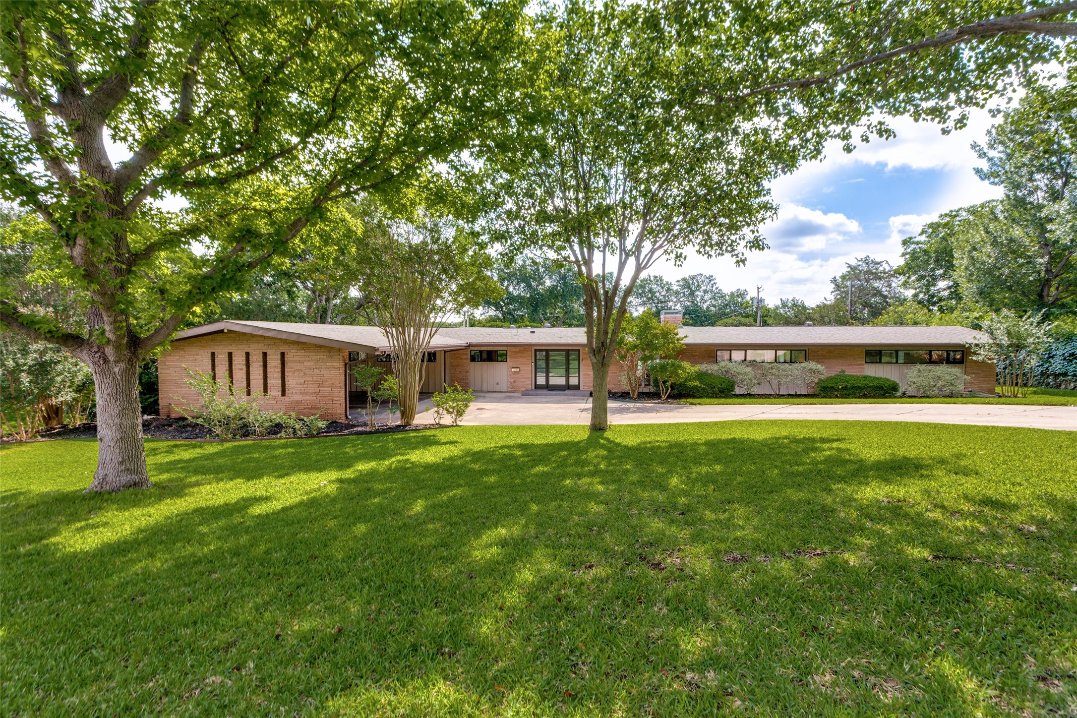 4101 Hildring Drive E Fort Worth TX 76109