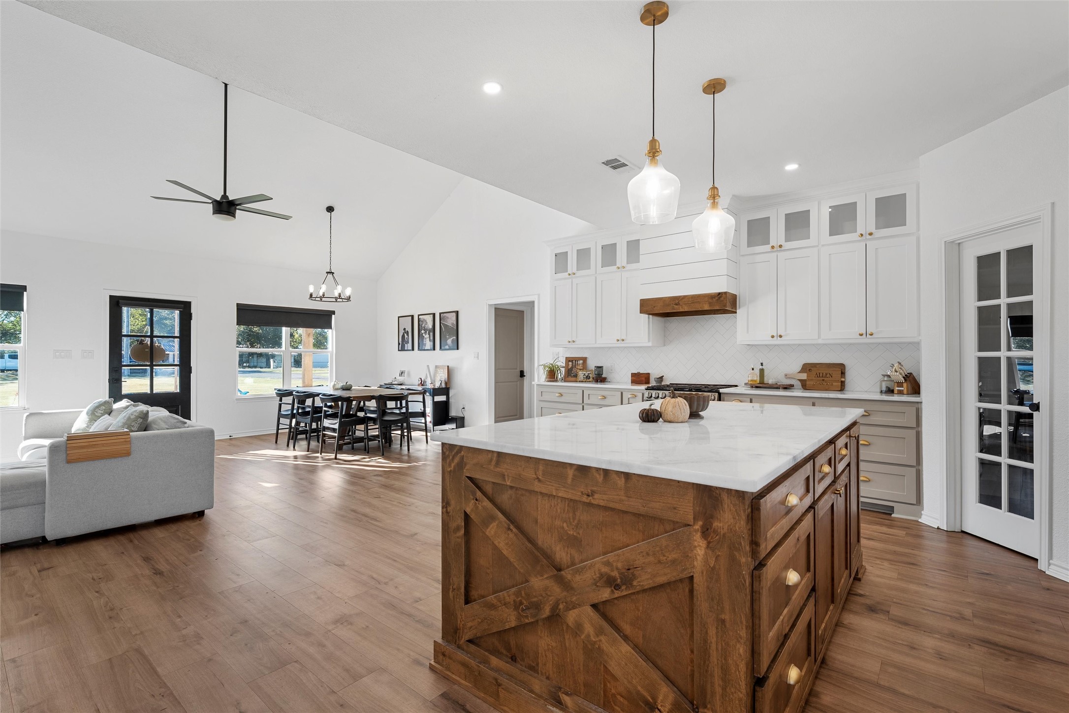 1973 Jackson Lane China Spring TX 76633