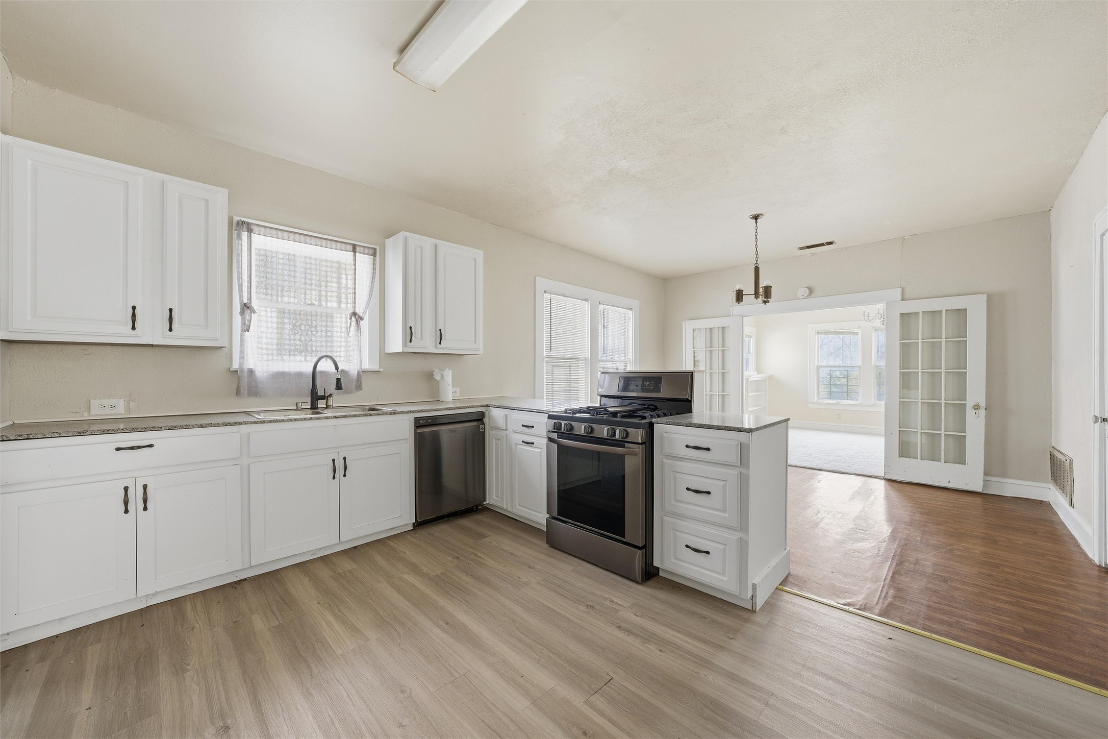 2012 N 5th Street Waco TX 76708