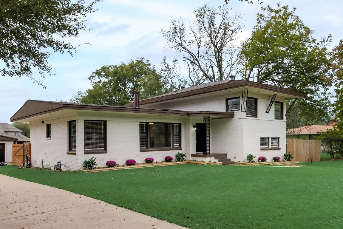 6908 Hovenkamp Avenue Richland Hills TX 76118
