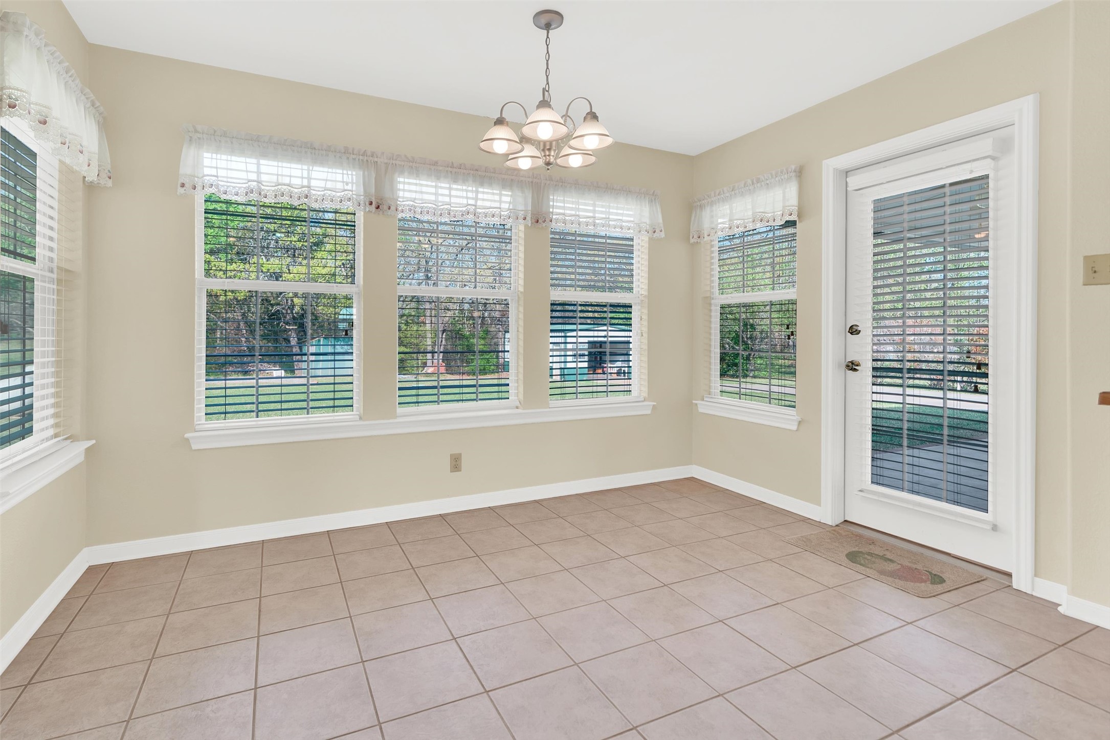 199 Chaparral Estates Drive Denison TX 75021