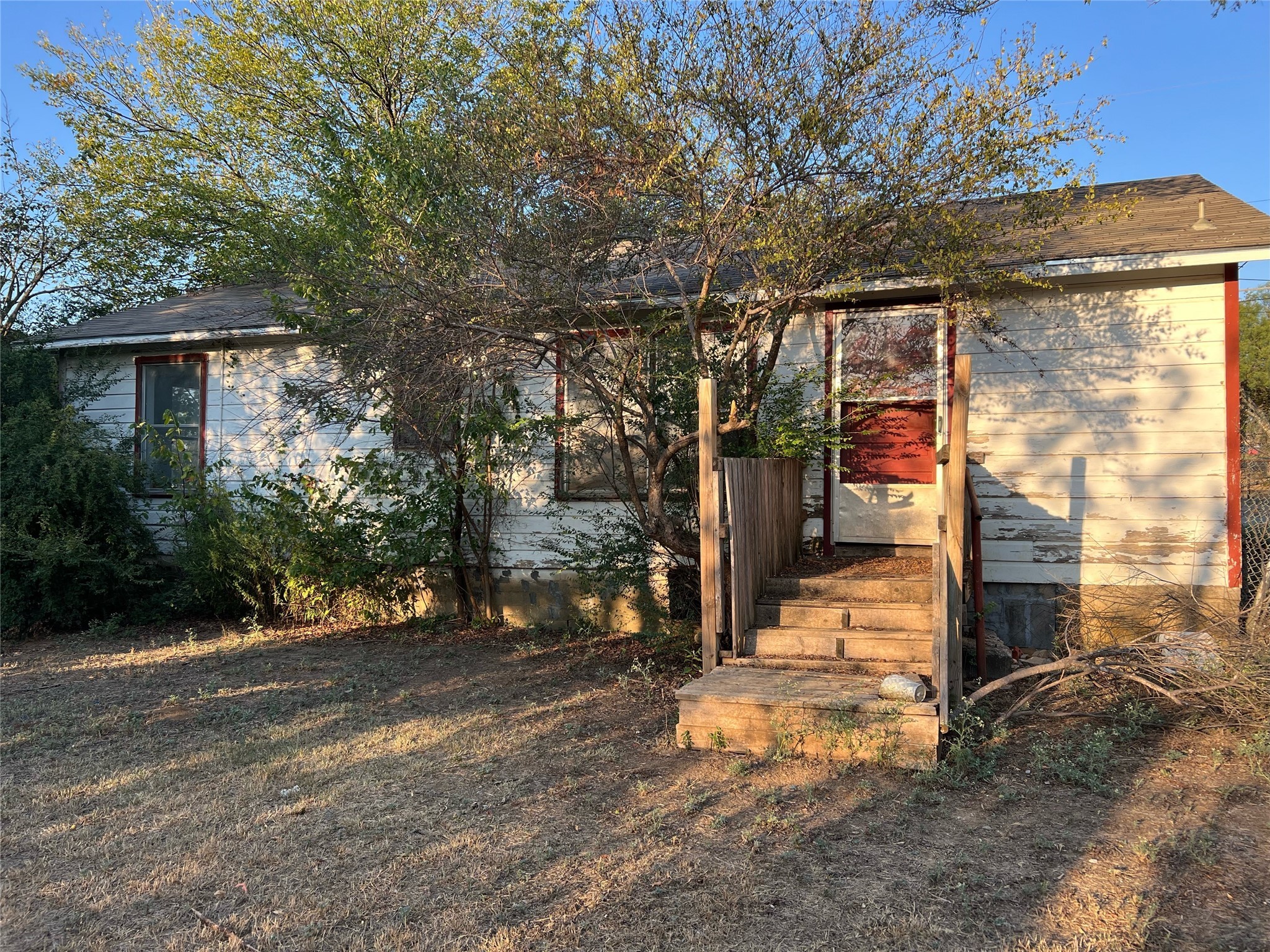 213 S 6th Street Jacksboro TX 76458