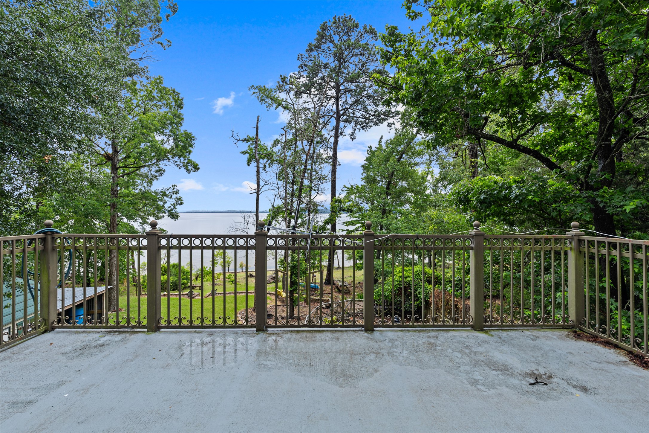 670 Redbud Drive Avinger TX 75630