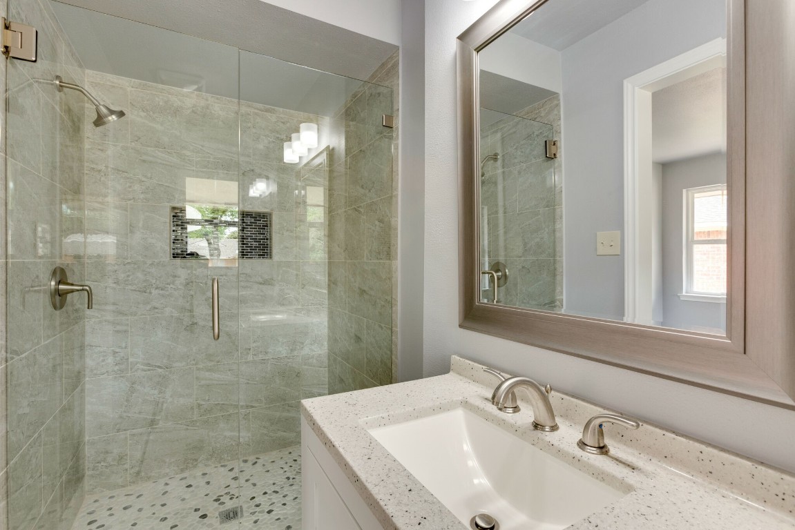 1218 Phoebe Lane Garland TX 75042
