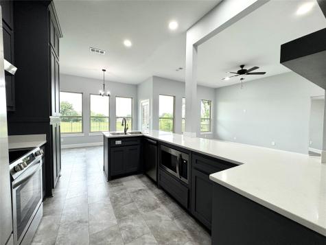 226 Lakeview Drive Runaway Bay TX 76426