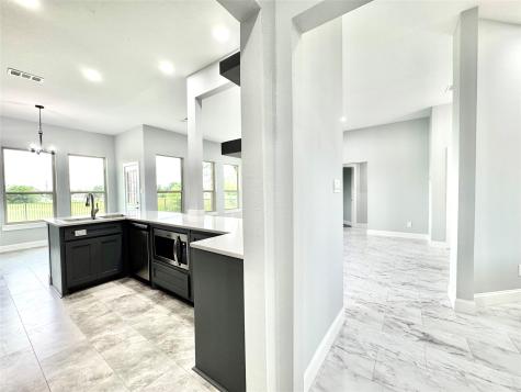226 Lakeview Drive Runaway Bay TX 76426