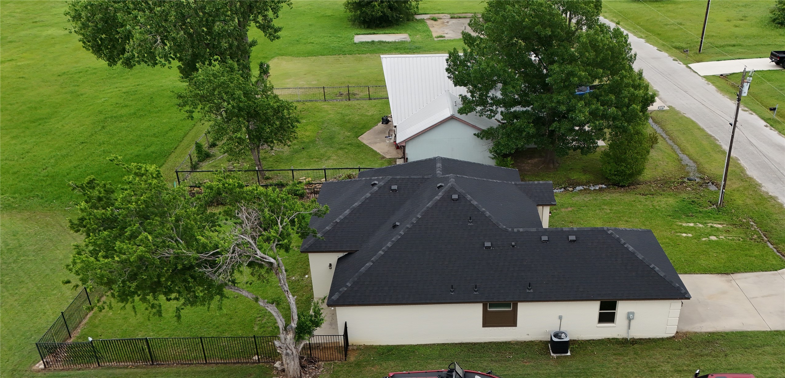 226 Lakeview Drive Runaway Bay TX 76426