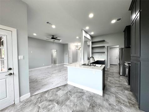 226 Lakeview Drive Runaway Bay TX 76426