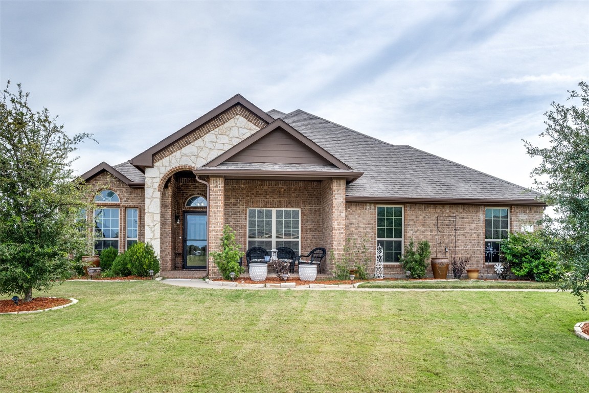 1402 Majestic Meadows Drive Glenn Heights TX 75154