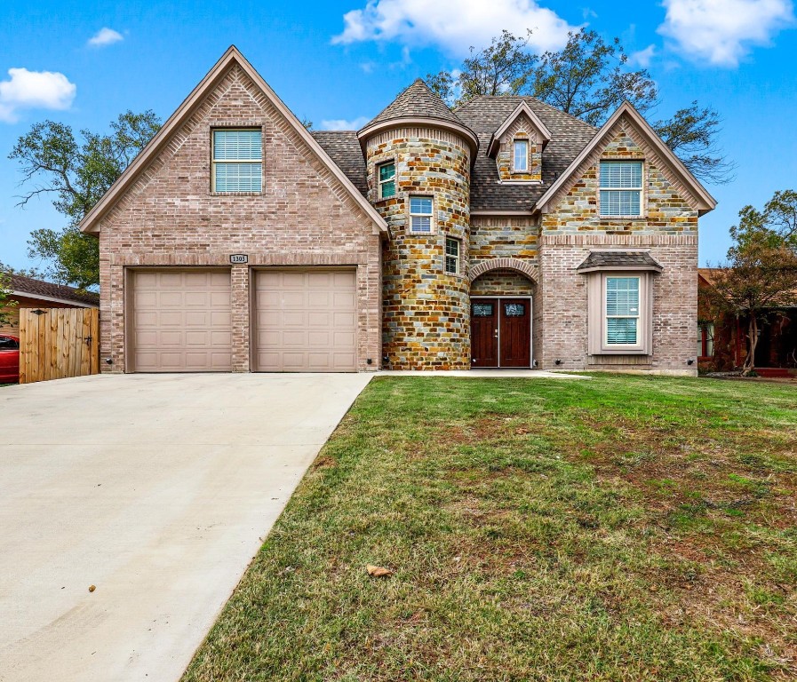 1305 N Sylvania Avenue Fort Worth TX 76111