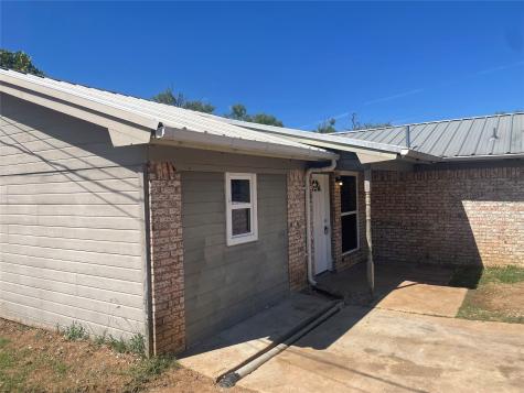 306 S Old Caddo Avenue Breckenridge TX 76424