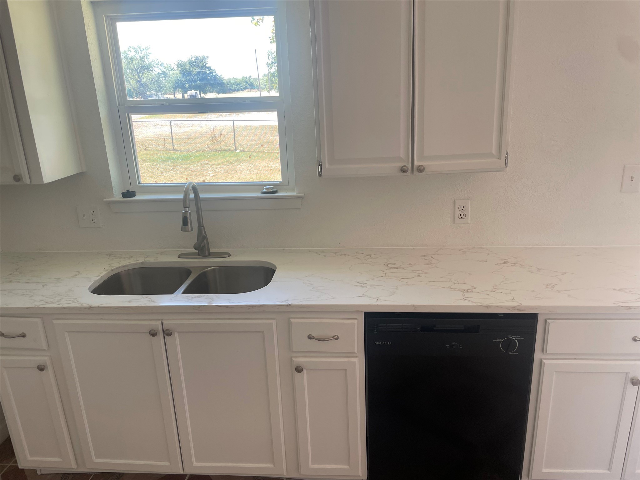 306 S Old Caddo Avenue Breckenridge TX 76424