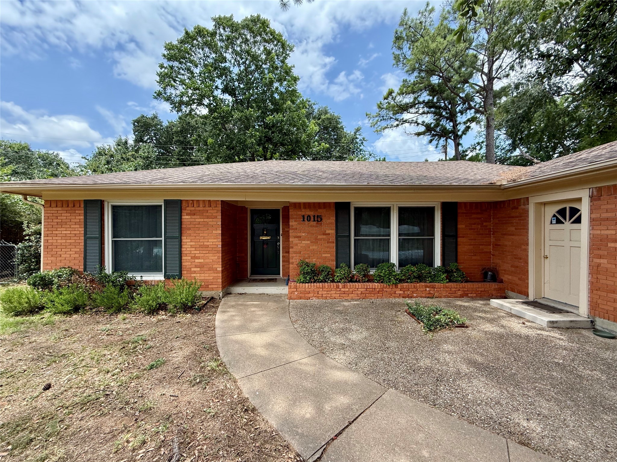 1015 Brookhollow Drive Irving TX 75061