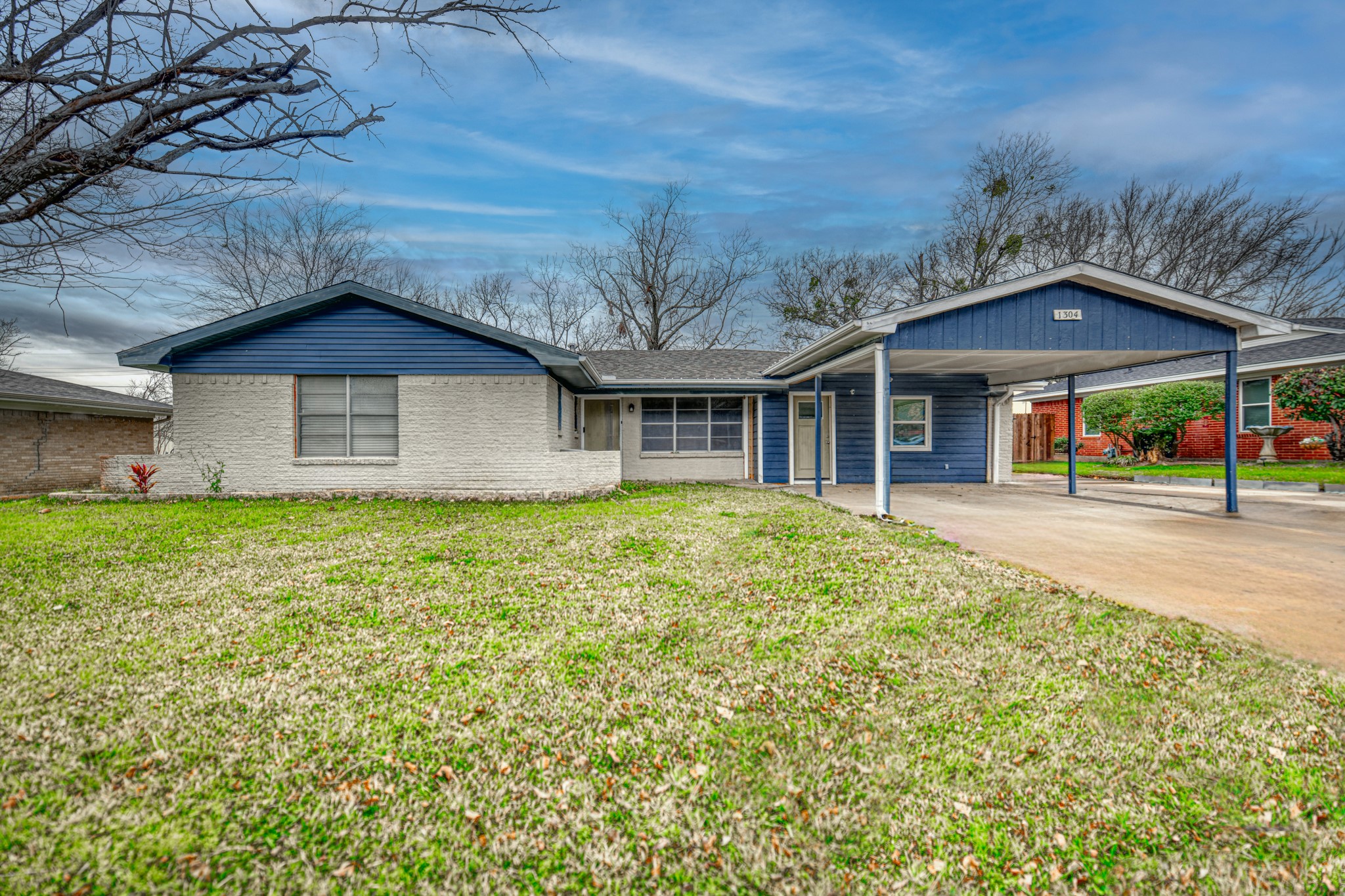 1304 Crestview Drive Kaufman TX 75142